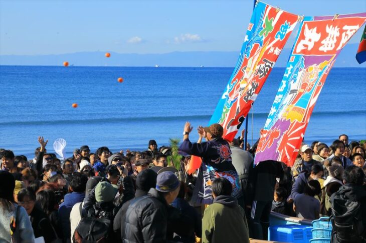 船祝い・船おろしの様子